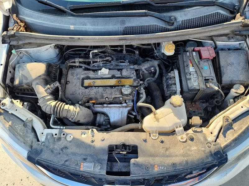 2019 CHEVROLET SONIC LT 11