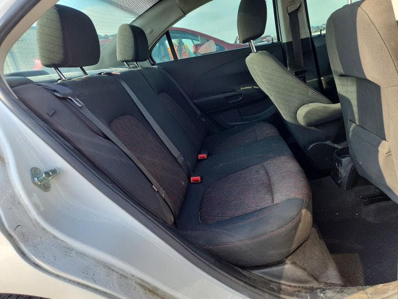 2019 CHEVROLET SONIC LT 10