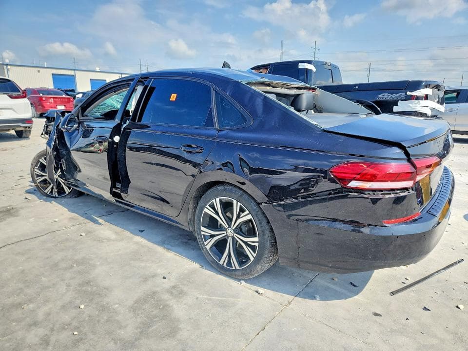 2022 VOLKSWAGEN PASSAT SE 2