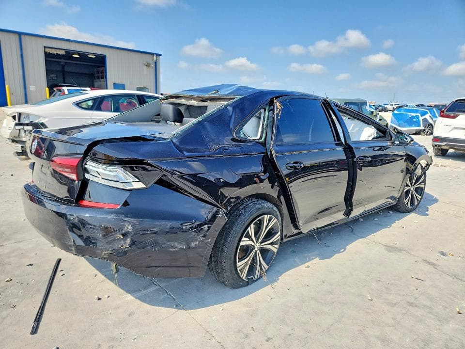 2022 VOLKSWAGEN PASSAT SE 3