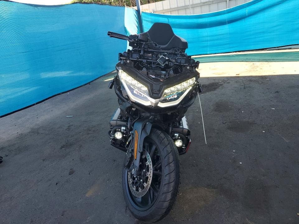 2024 HONDA GL1800 D 2