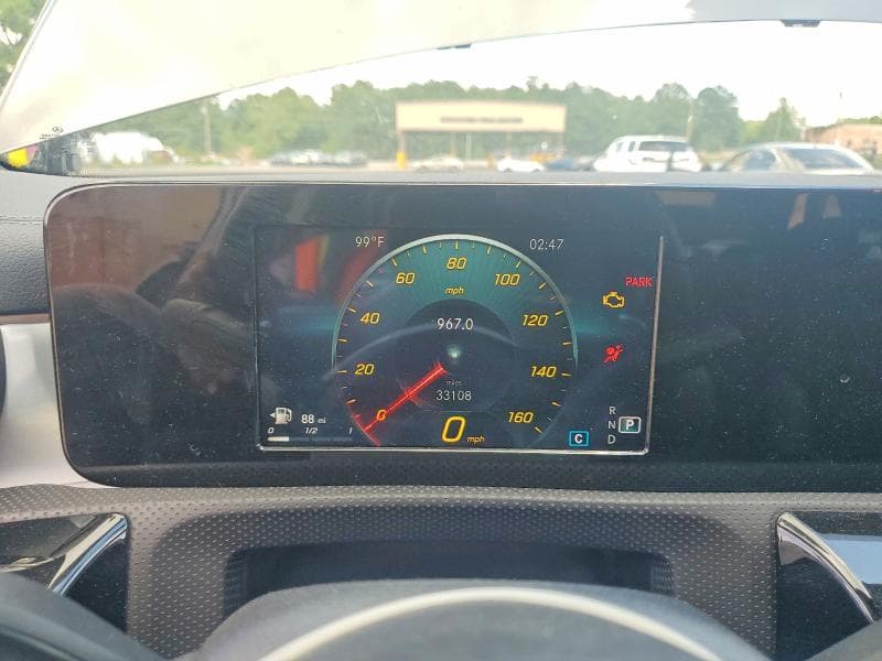 2022 MERCEDES-BENZ A 220 9