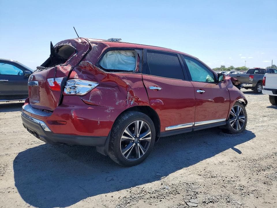 2017 NISSAN PATHFINDER PLATINUM 3