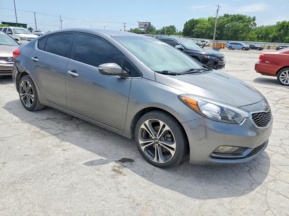 2016 KIA FORTE EX 4
