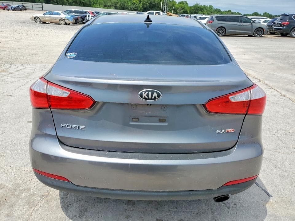2016 KIA FORTE EX 6