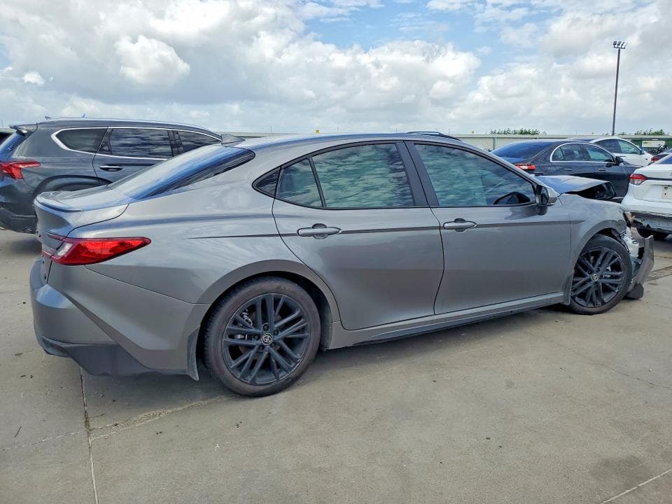 2025 TOYOTA CAMRY SE 3