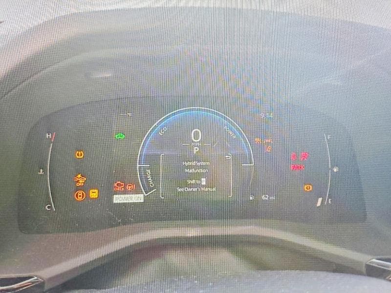2025 TOYOTA CAMRY SE 9