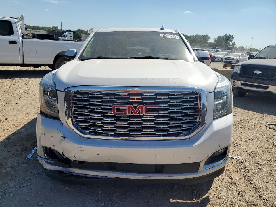 2018 GMC YUKON XL DENALI 5