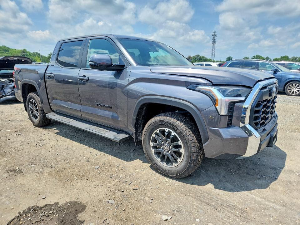 2025 TOYOTA TUNDRA SR5 4