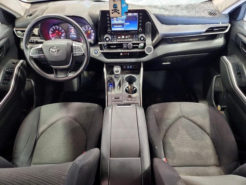 2022 TOYOTA HIGHLANDER LE 8