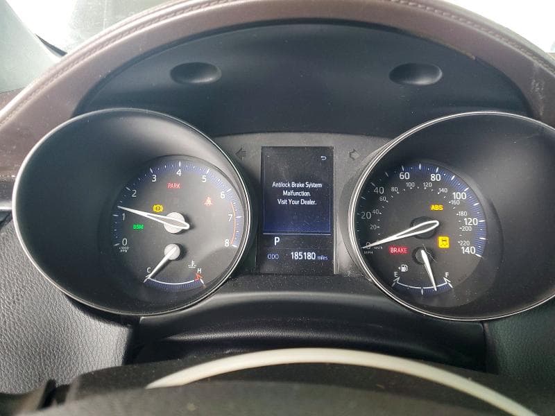 2019 TOYOTA C-HR LIMITED 9