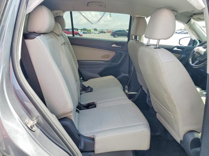 2018 VOLKSWAGEN TIGUAN SE 10