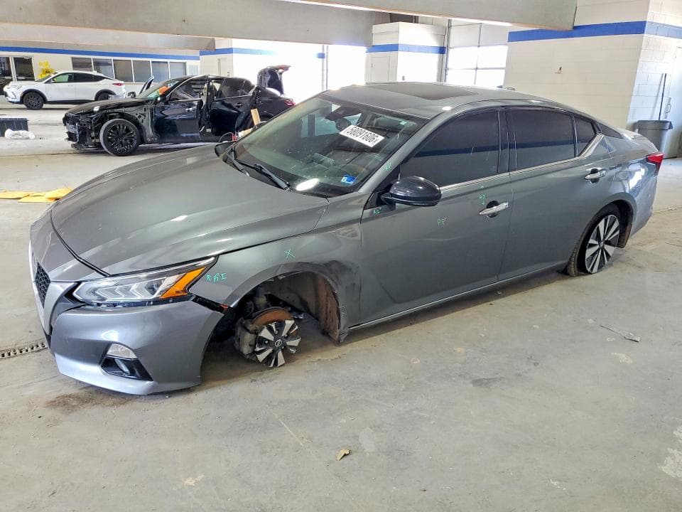 2019 NISSAN ALTIMA SV - 1