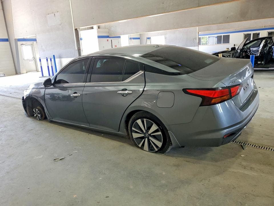 2019 NISSAN ALTIMA SV 2