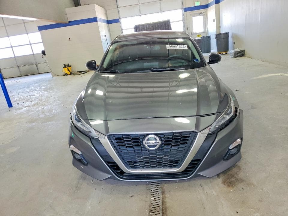 2019 NISSAN ALTIMA SV 5