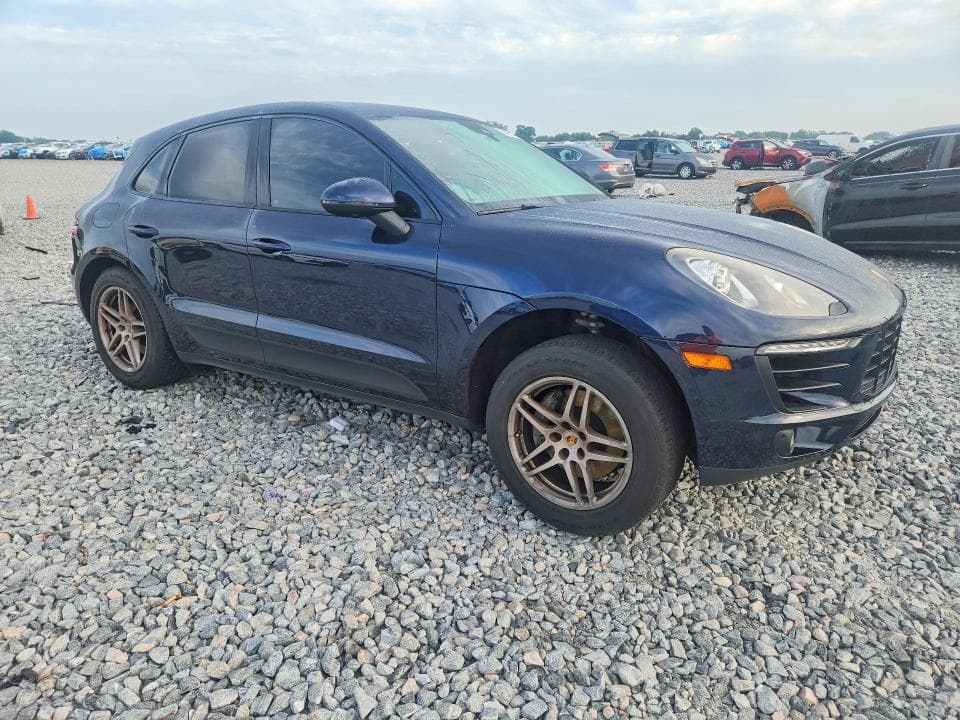 2017 PORSCHE MACAN 4