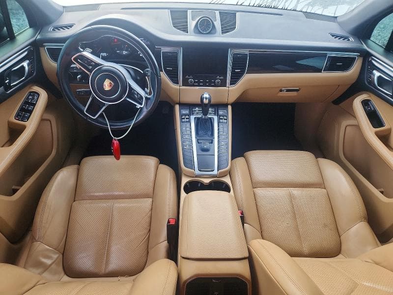 2017 PORSCHE MACAN 8