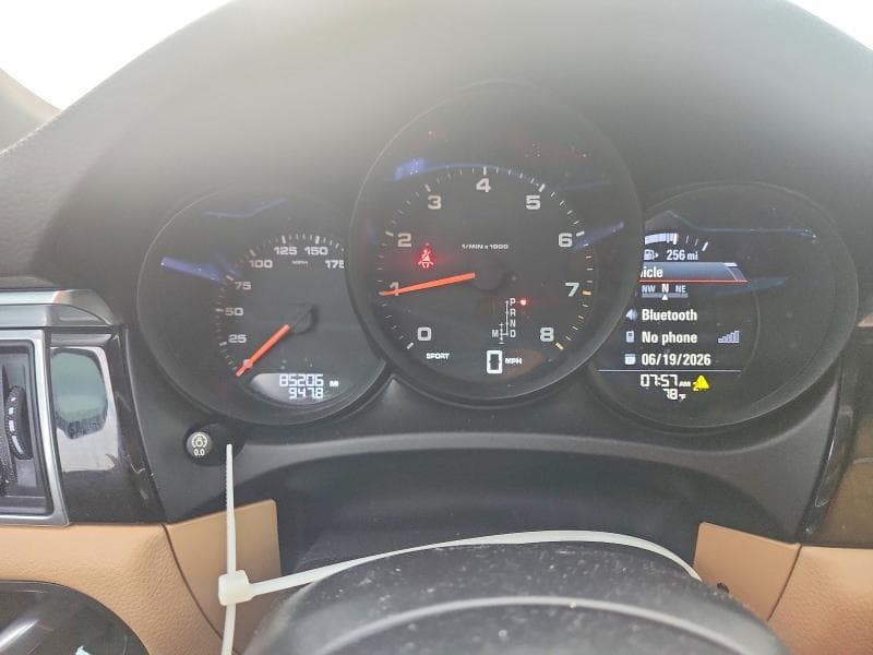 2017 PORSCHE MACAN 9