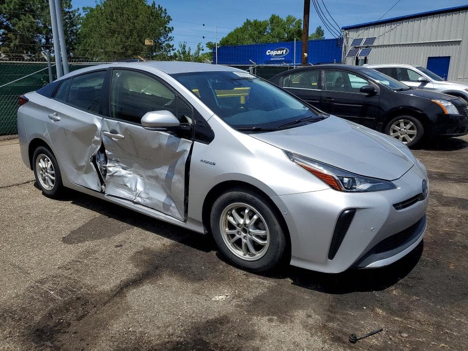 2020 TOYOTA PRIUS LE 4
