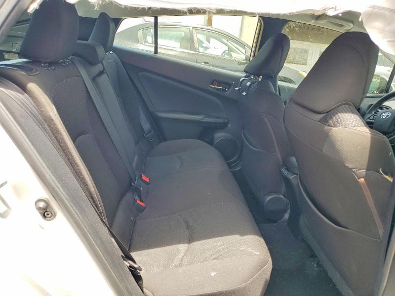 2020 TOYOTA PRIUS LE 10