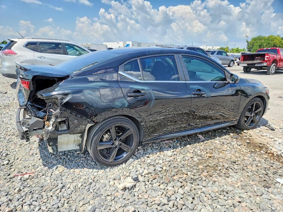 2022 NISSAN SENTRA SR 3