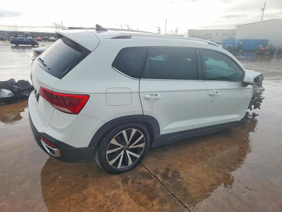2024 VOLKSWAGEN TAOS SE SE 3