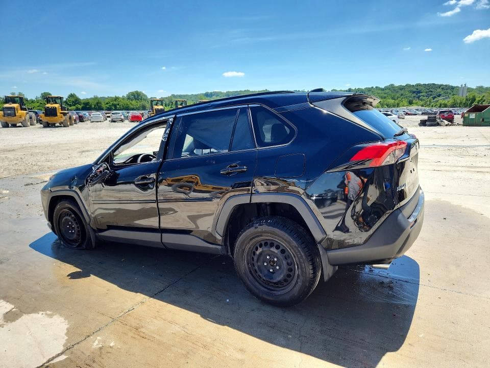 2020 TOYOTA RAV4 LE 2