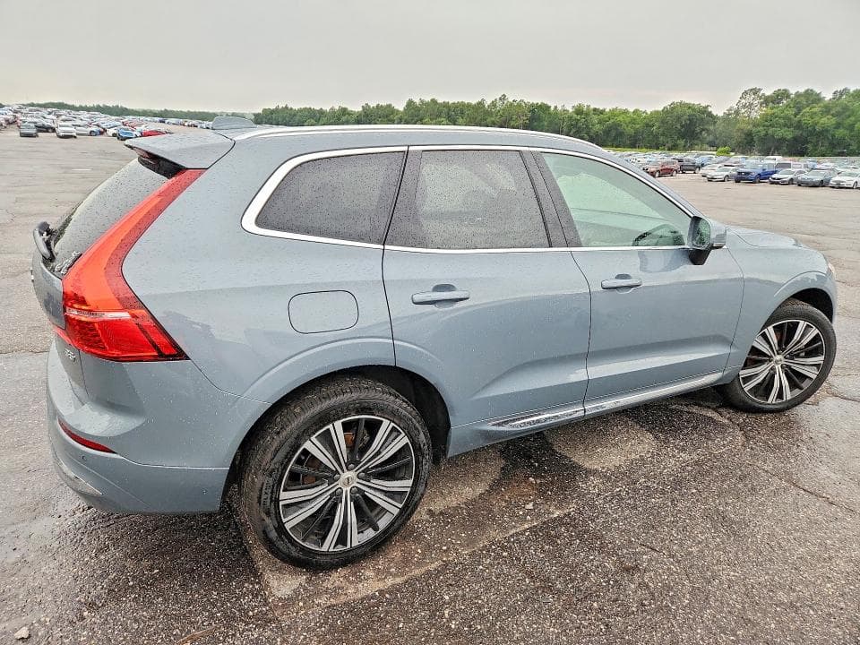 2022 VOLVO XC60 B5 INSCRIPTION 3