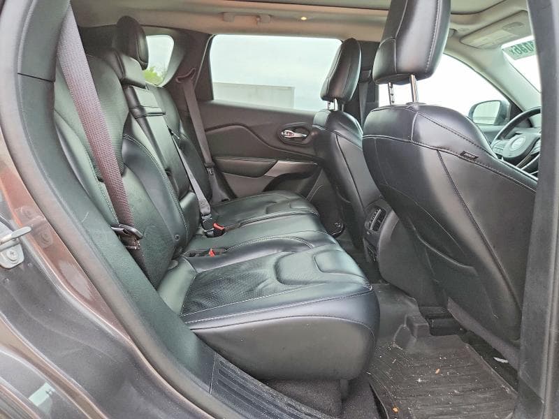 2019 JEEP CHEROKEE LIMITED 11
