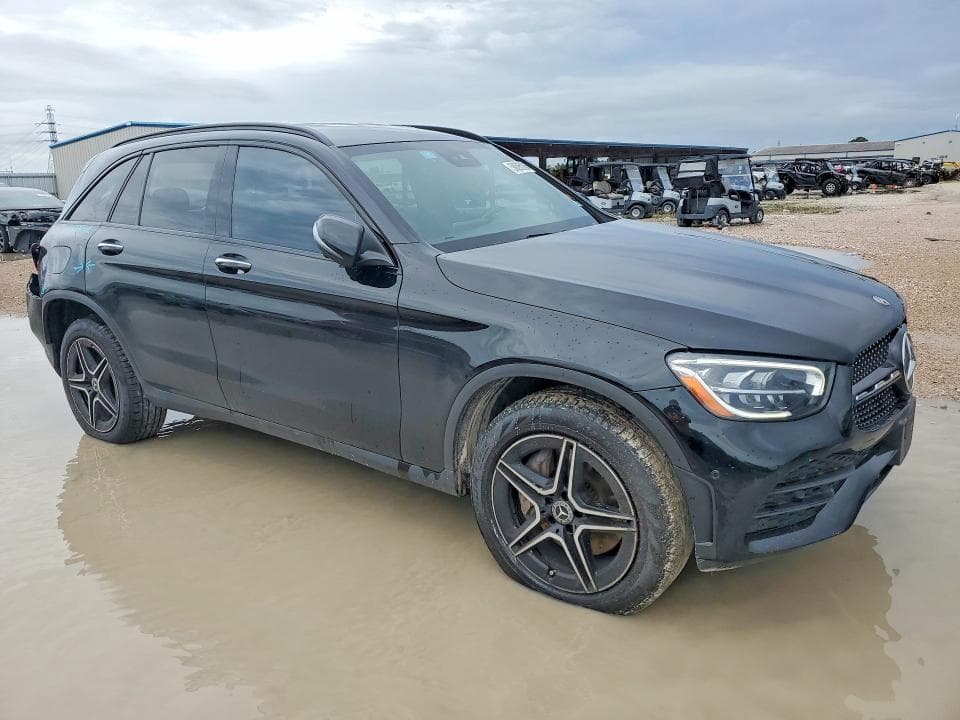 2022 MERCEDES-BENZ GLC 300 4