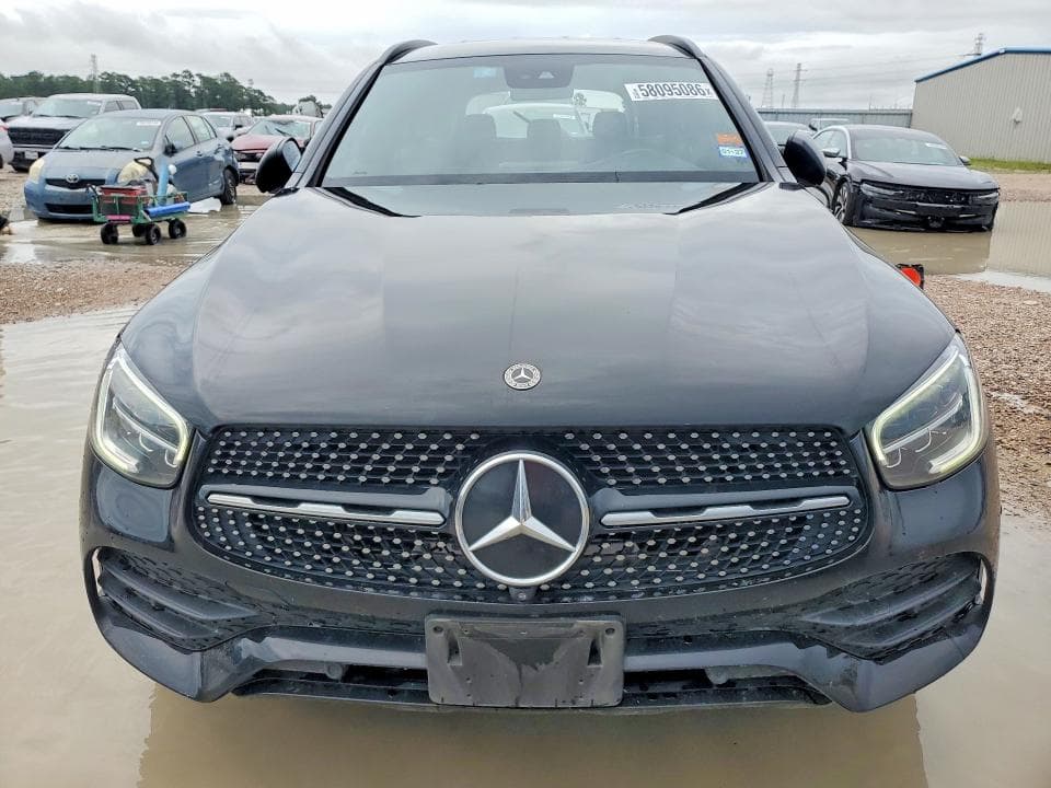 2022 MERCEDES-BENZ GLC 300 5