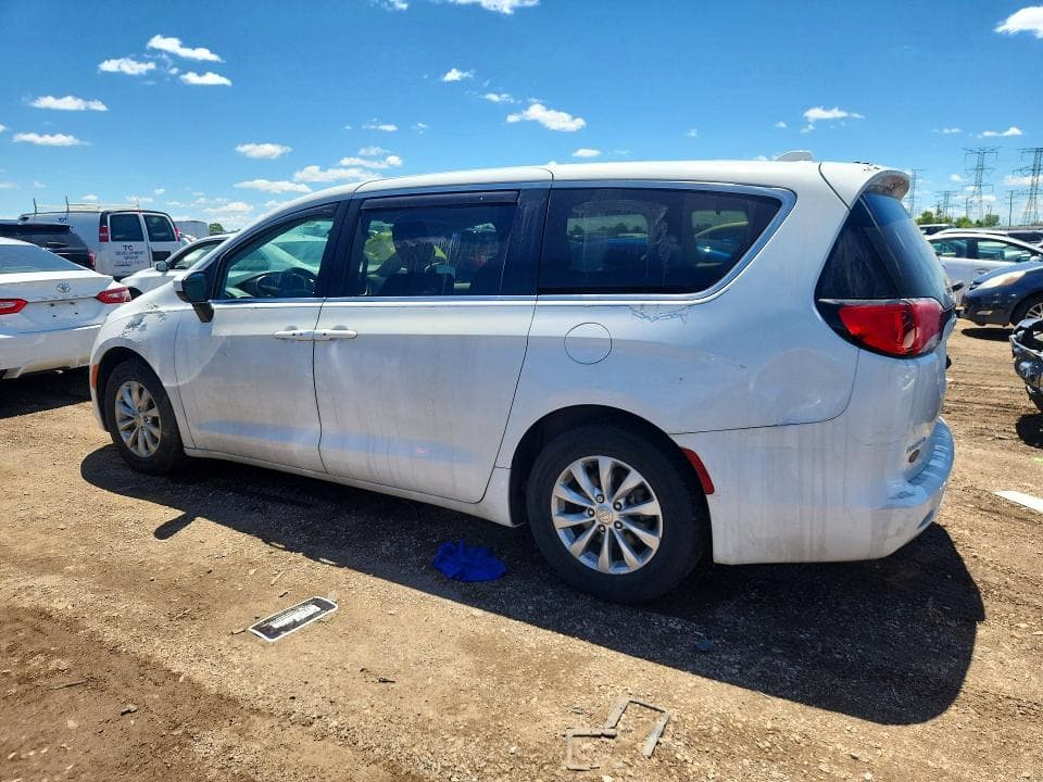 2017 CHRYSLER PACIFICA TOURING 2
