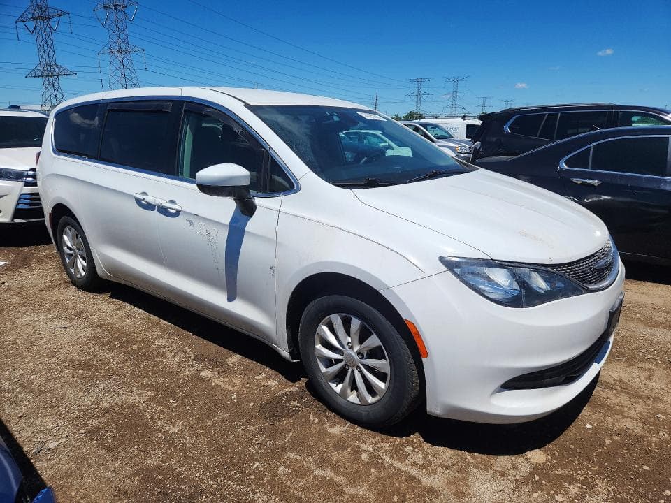 2017 CHRYSLER PACIFICA TOURING 4