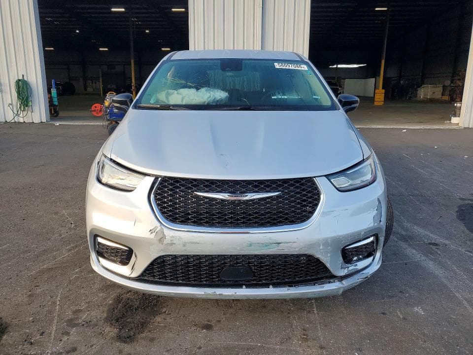 2024 CHRYSLER PACIFICA TOURING L 5