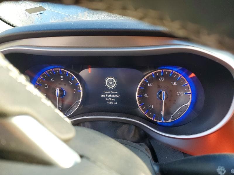 2024 CHRYSLER PACIFICA TOURING L 9
