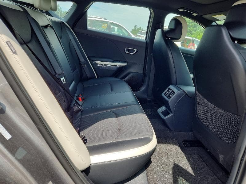 2025 KIA K4 GT-LINE TURBO 10