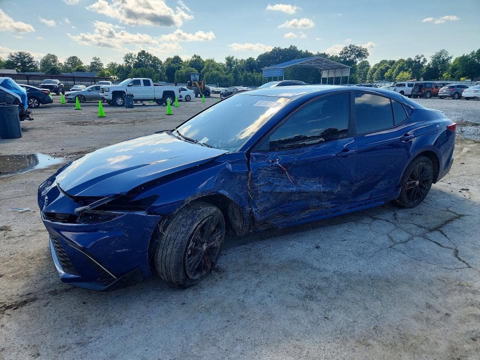 2025 TOYOTA CAMRY SE - 1