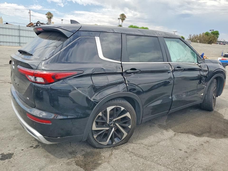 2024 MITSUBISHI OUTLANDER SE 3