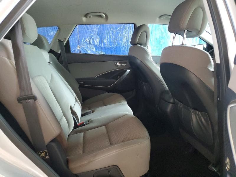 2017 HYUNDAI SANTA FE SE 11