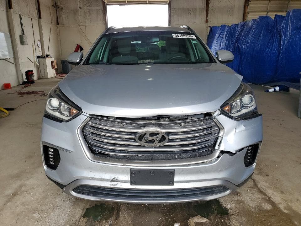 2017 HYUNDAI SANTA FE SE 5