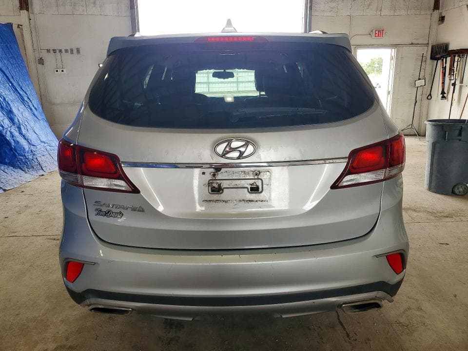 2017 HYUNDAI SANTA FE SE 6