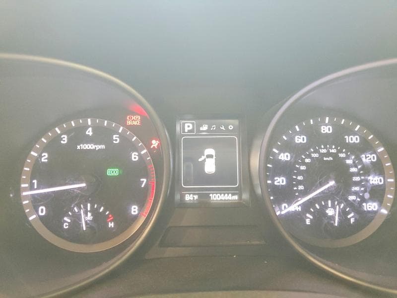 2017 HYUNDAI SANTA FE SE 9