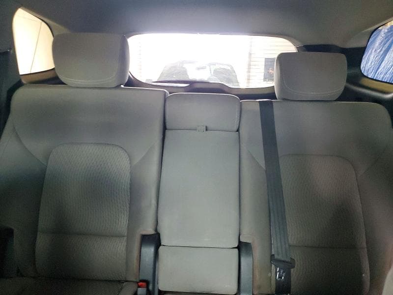 2017 HYUNDAI SANTA FE SE 10