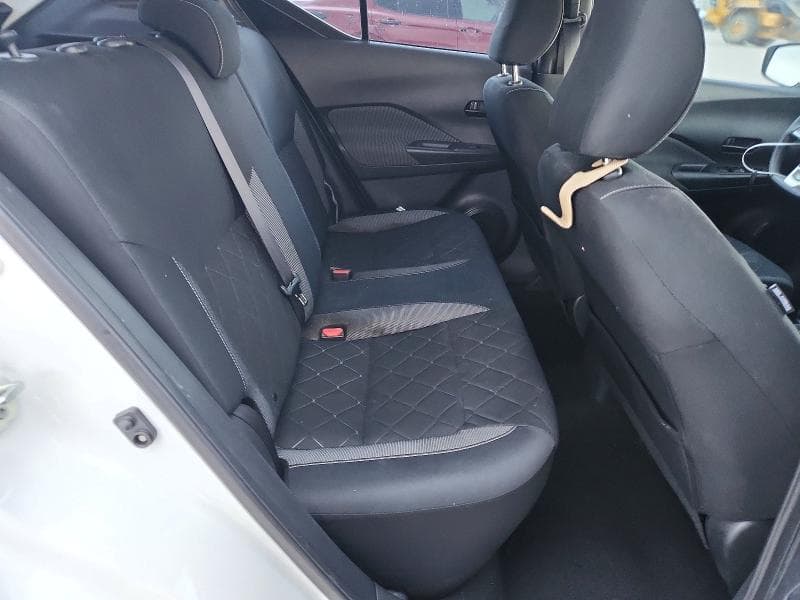 2019 NISSAN KICKS S 10