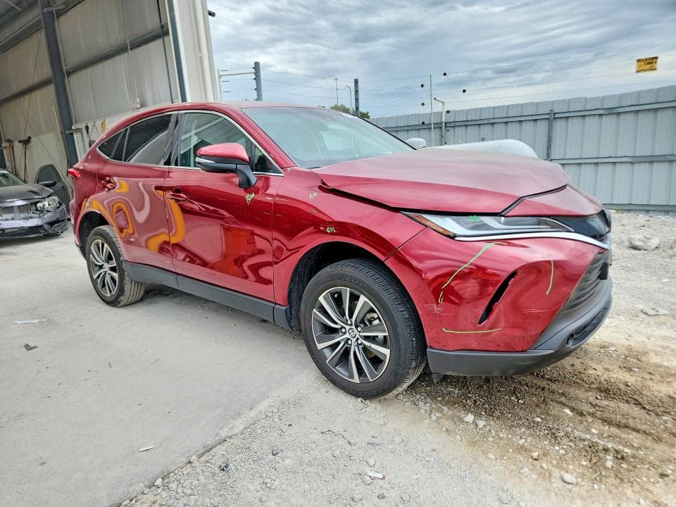 2023 TOYOTA VENZA LE 4
