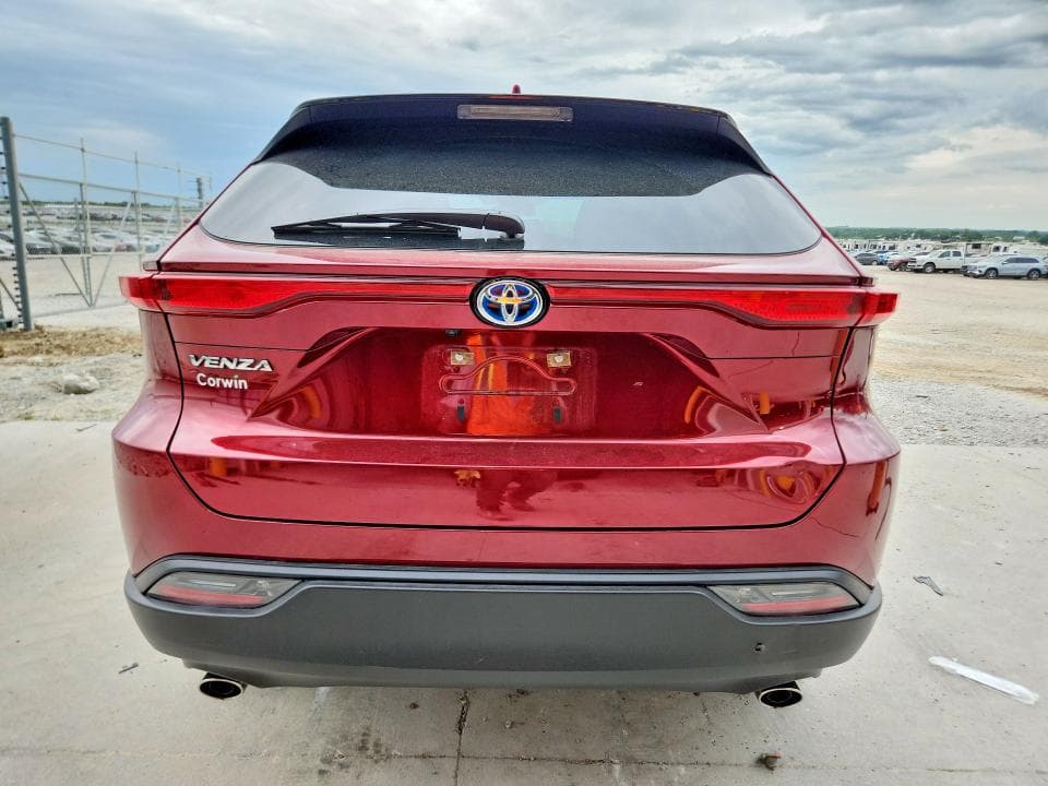 2023 TOYOTA VENZA LE 6