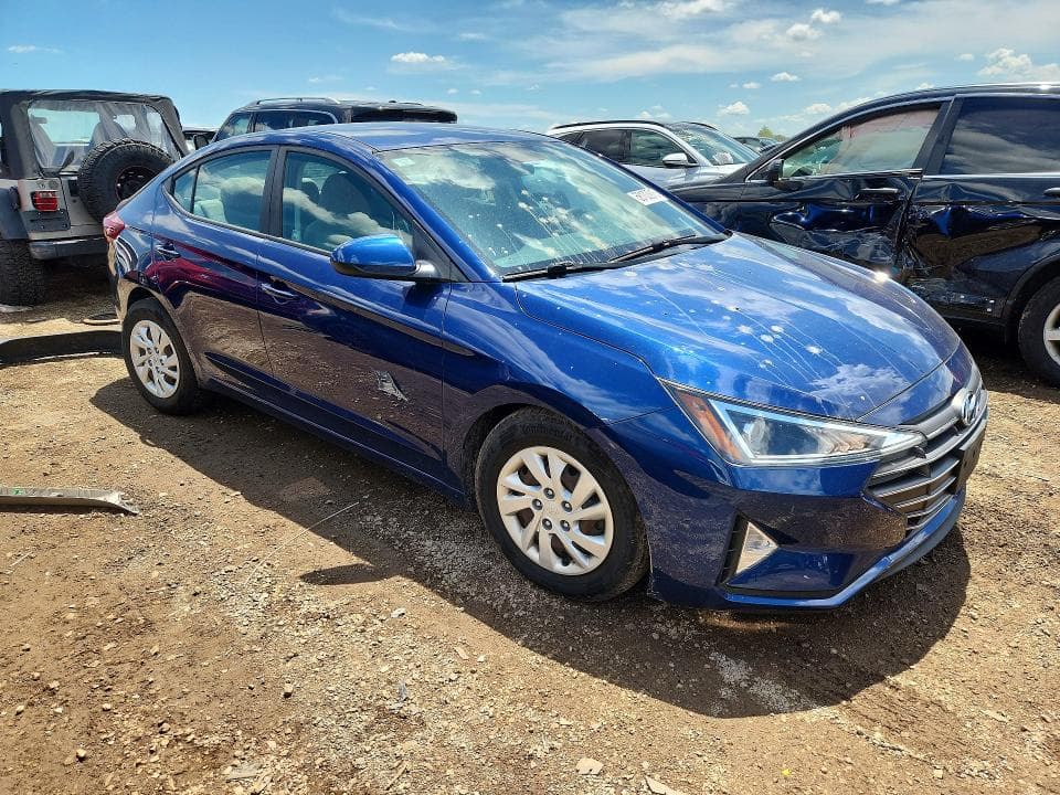 2019 HYUNDAI ELANTRA SE SE 4