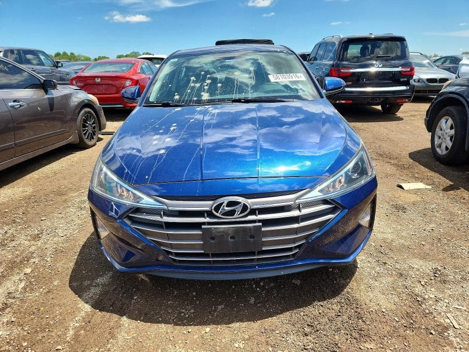 2019 HYUNDAI ELANTRA SE SE 5