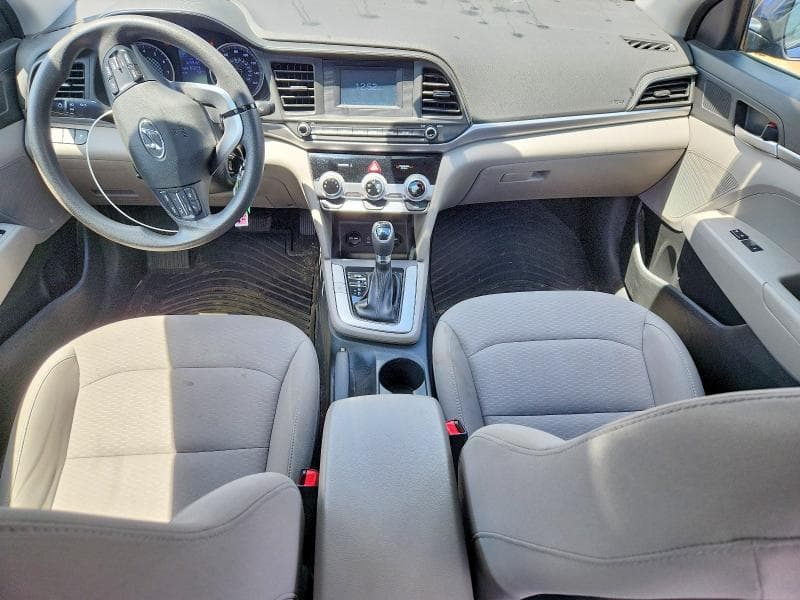 2019 HYUNDAI ELANTRA SE SE 8