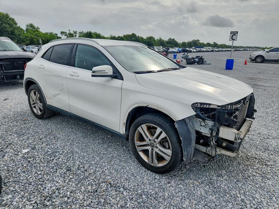 2019 MERCEDES-BENZ GLA 250 250 4